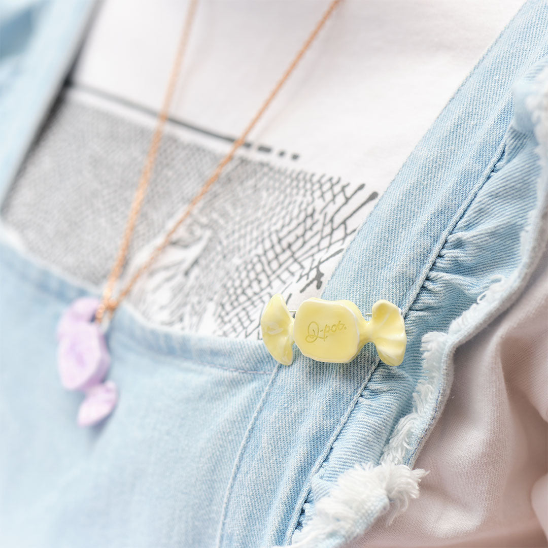 brooches made in Japan