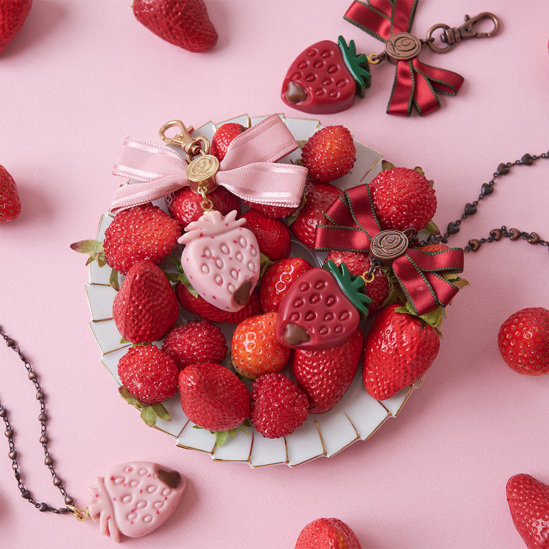 Strawberry Ganache Necklace (Pink)【Japan Jewelry】 – Japan