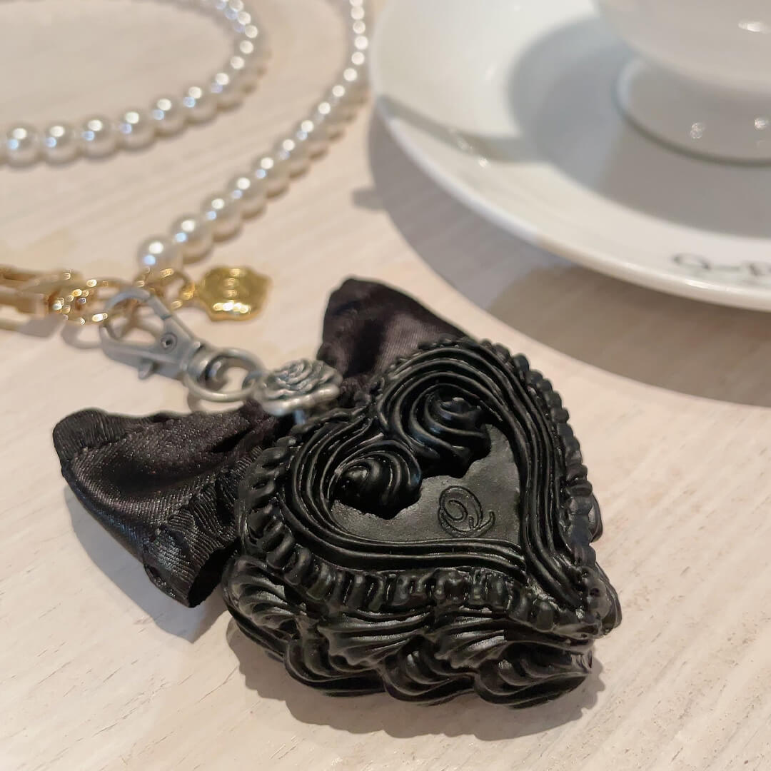 Blackout Cake Bag Charm【Japan Jewelry】
