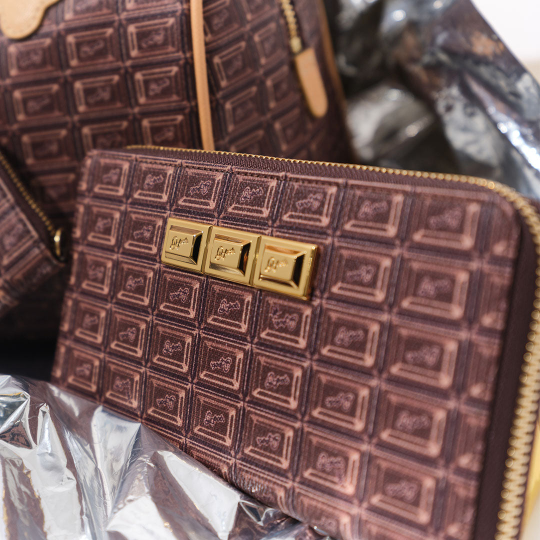 Bitter Chocolate Zip Around Leather Long Wallet【Japan Jewelry】