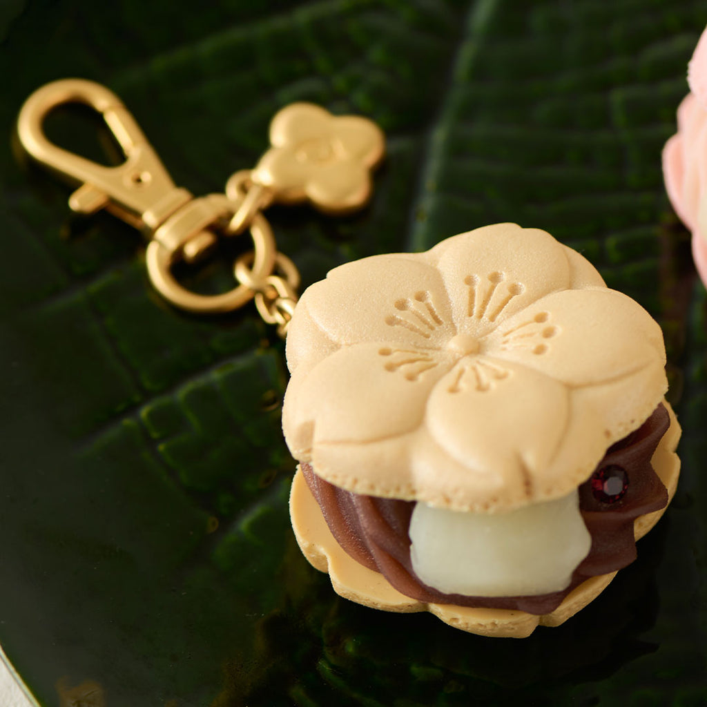 SAKURA Monaka Bag Charm (Beige)【Japan Jewelry】
