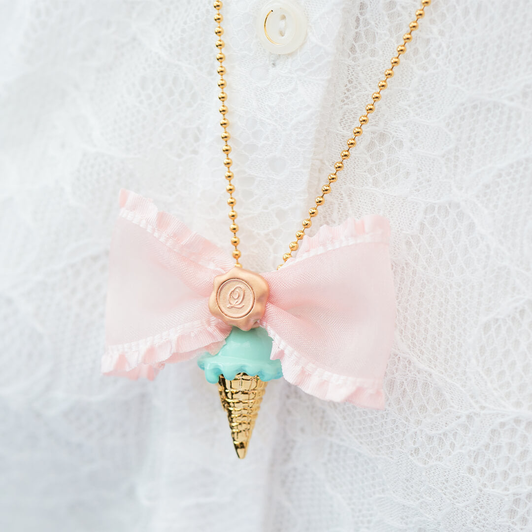 Ruffled Organdy Ribbon Charm (Light Pink)【Japan Jewelry】