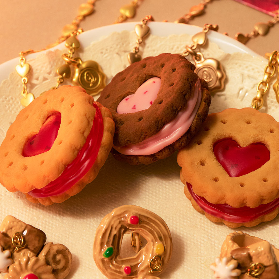 Strawberry Milk Jam Cocoa Cookie Necklace【Japan Jewelry】