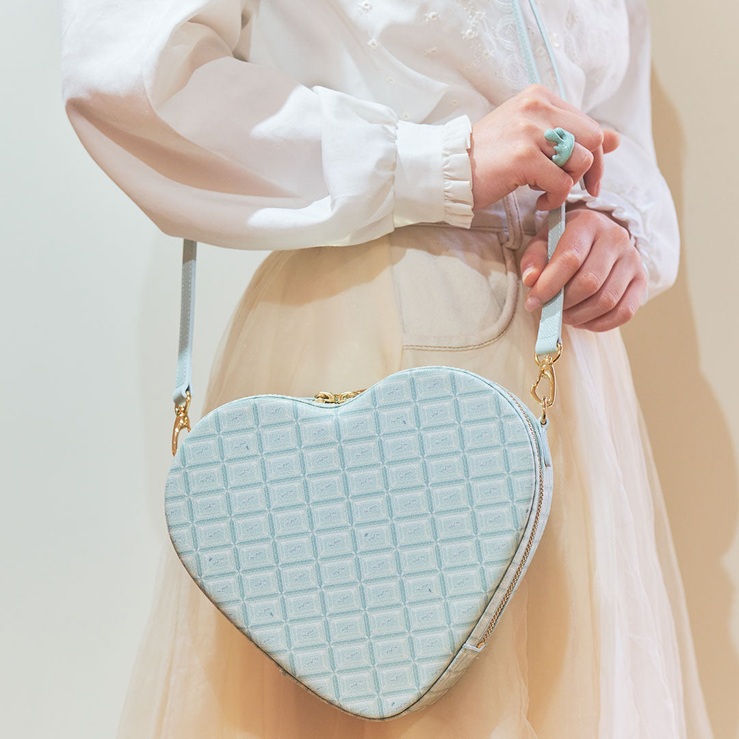 Mint Chocolate Heart Crossbody Bag【Japan Jewelry】