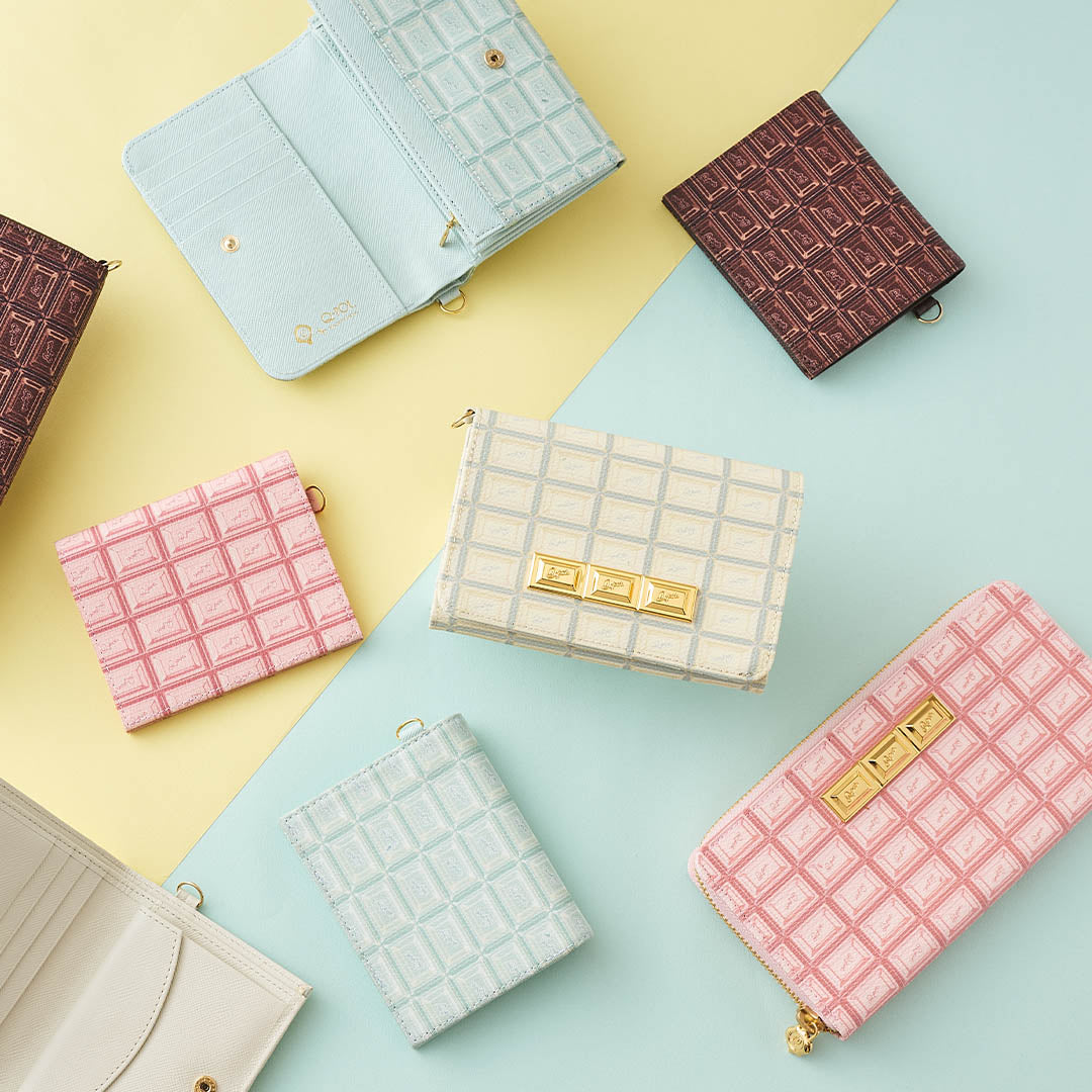 Strawberry Chocolate Zip Around Leather Long Wallet【Japan Jewelry