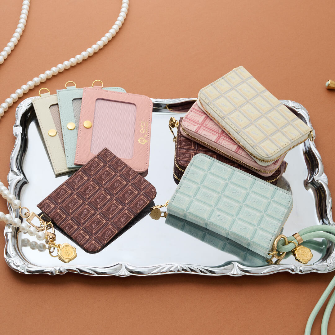 Strawberry Chocolate Compact Zip Around Wallet【Japan Jewelry】