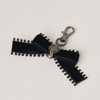 Black Velvet Ribbon Keychain【Japan Jewelry】