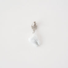 【Special Package】White Tooth Pierced Earring (1 Piece)【Japan Jewelry】