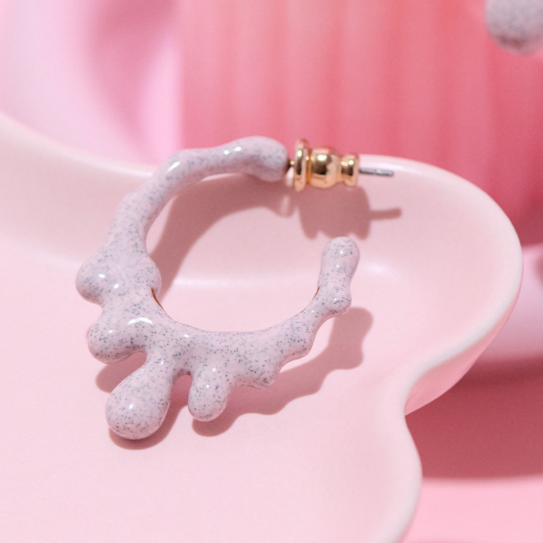 Melty Melt Hoop Pierced Earring (Strawberry / 1 Piece)【Japan Jewelry】