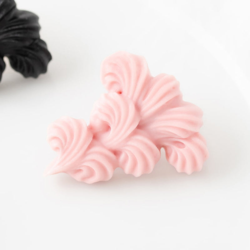 Elegant Buttercream Clip-On Earring (Pink / 1 Piece)【Japan Jewelry】