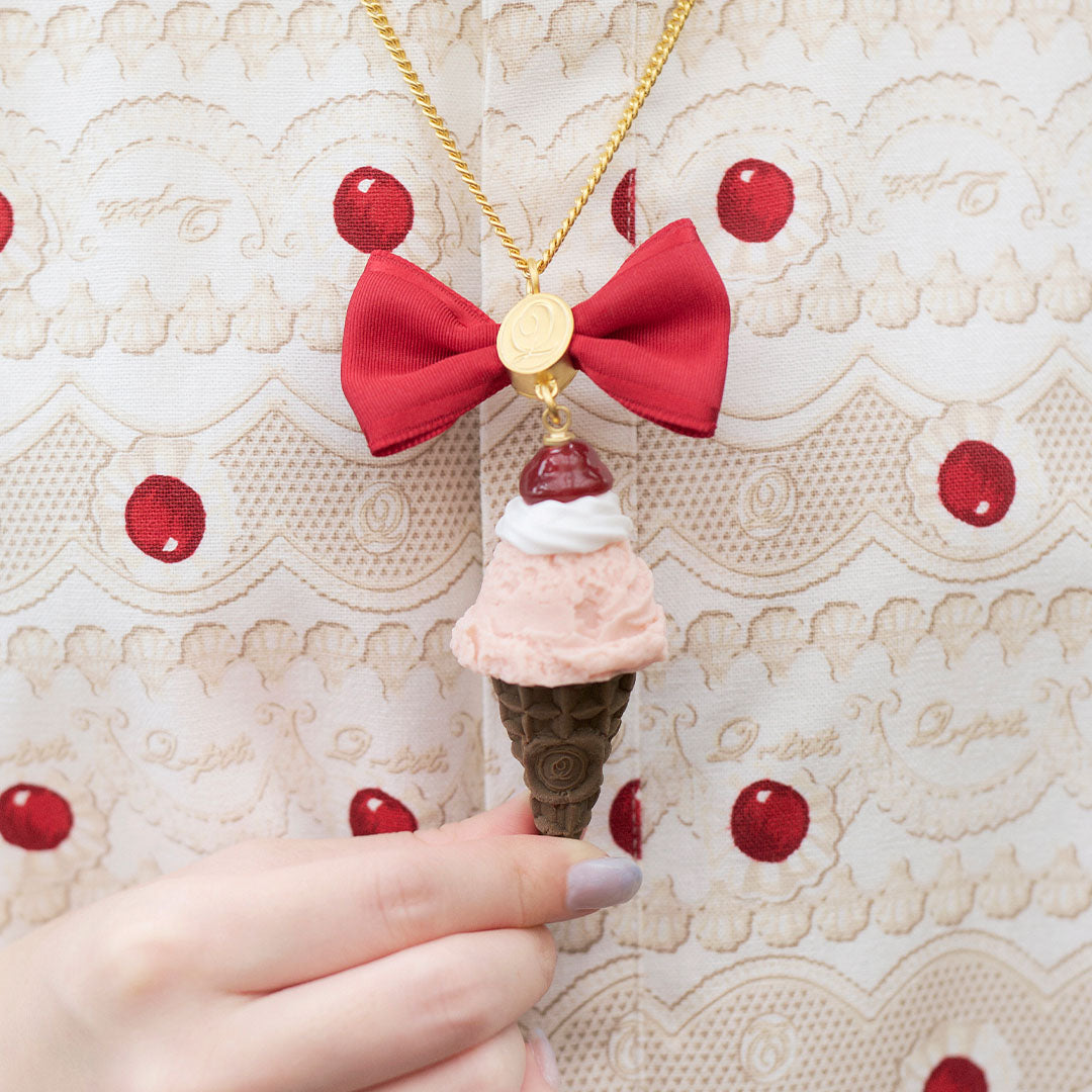 【Online Exclusive】Cherry Whipped Cream Strawberry Ice Cream Necklace【Japan Jewelry】