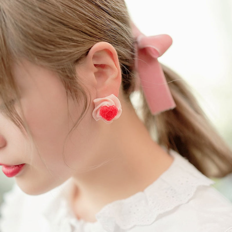 Love Heart Whipped Cream Pierced Earring (1 Piece)【Japan Jewelry】