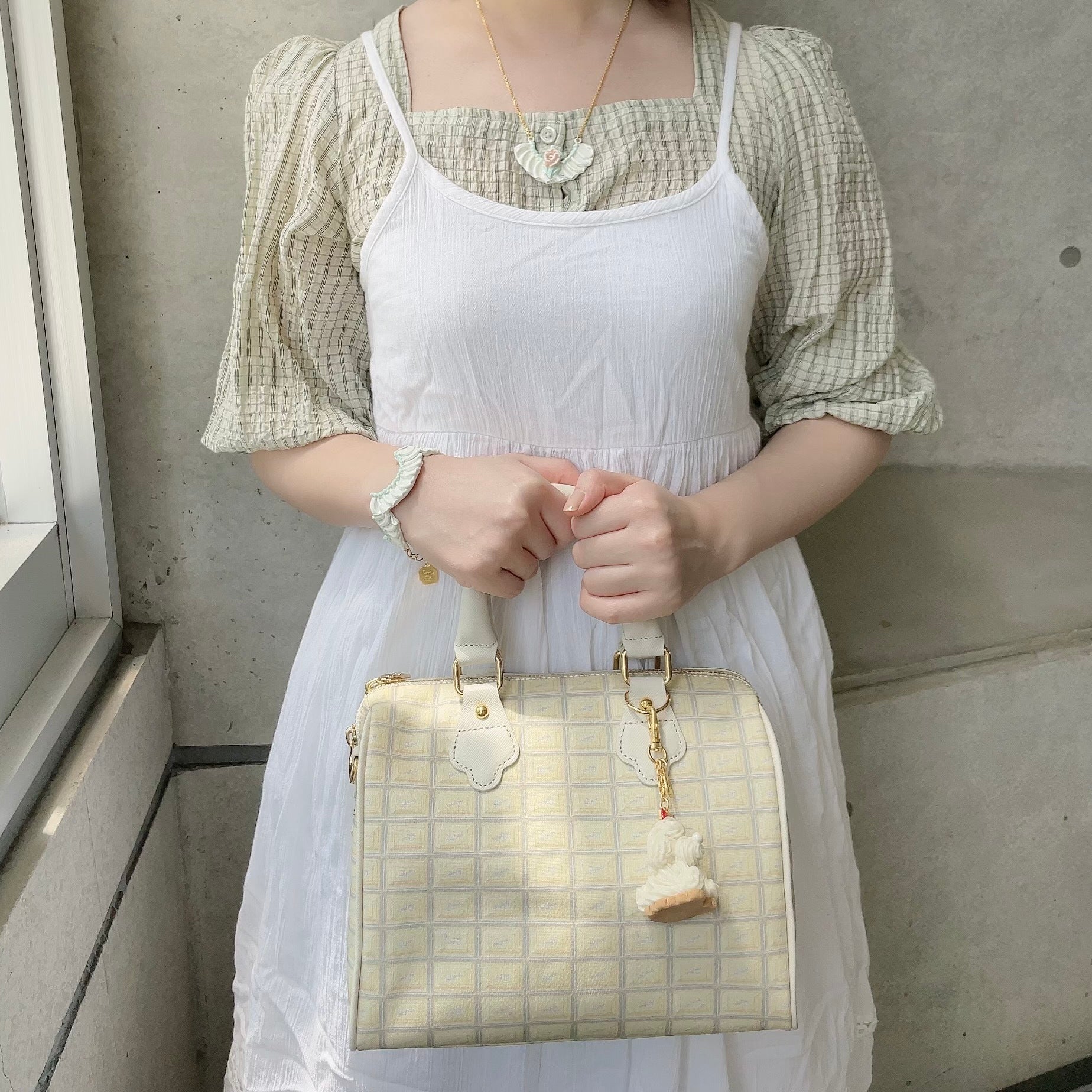 Poodle Cake Bag Charm (Milk)【Japan Jewelry】