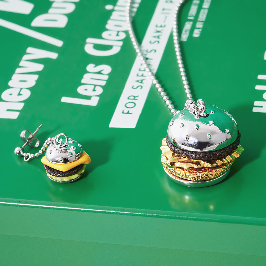 Meat Burger Charm (Gold)【Japan Jewelry】