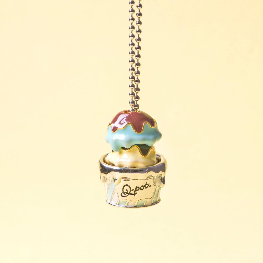 【Online Exclusive】Ice Cream Cup Charm (Mint Green Stripe)【Japan Jewelry】