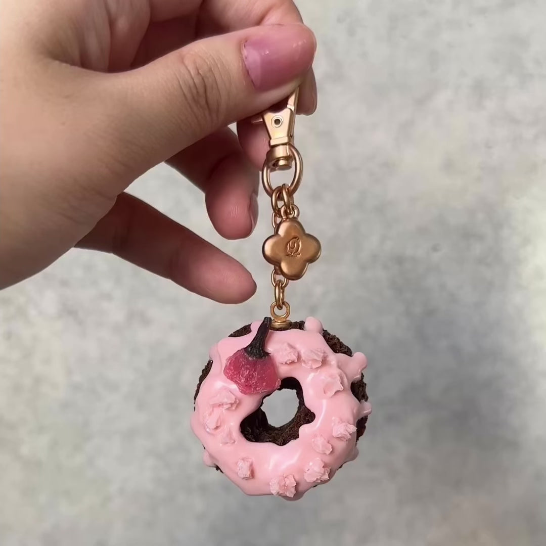Melty SAKURA Doughnut Bag Charm【Japan Jewelry】 – Japan Jewelry
