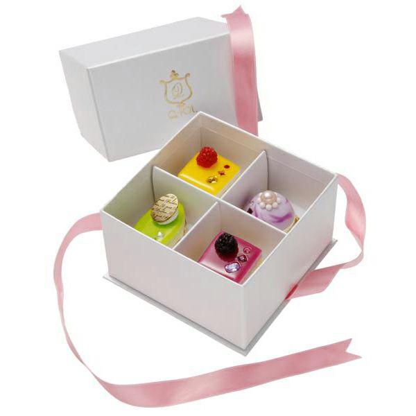 Cake Gift Box [L] (White)【Japan Jewelry】