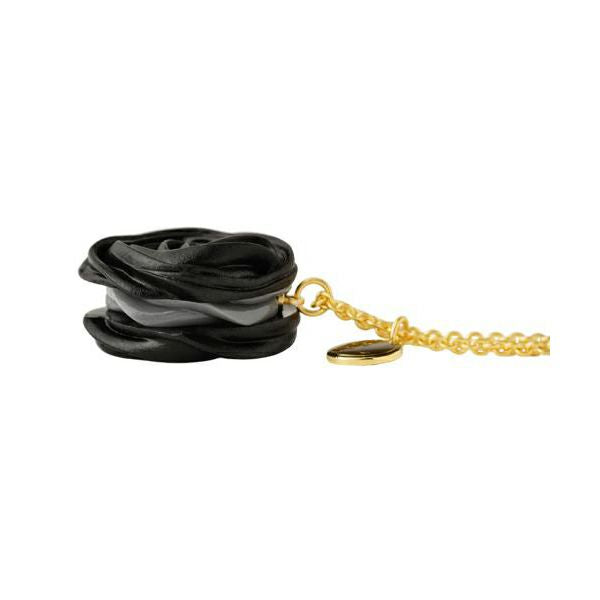 Black Rose Macaron Necklace【Japan Jewelry】
