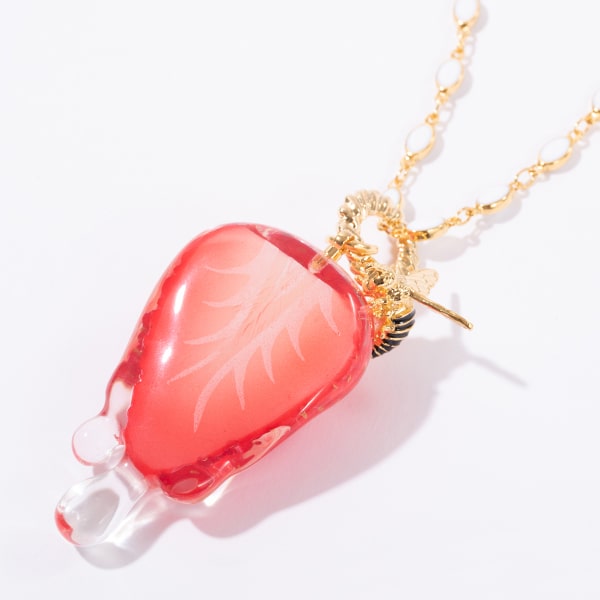 Honey Bee meets Strawberry Necklace【Japan Jewelry】