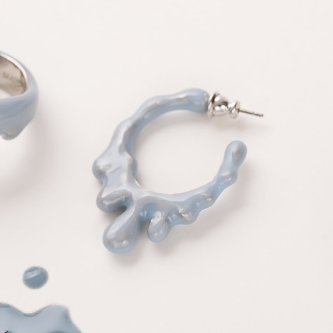 Melty Melt Hoop Pierced Earring (Pale Blue / 1 Piece)【Japan Jewelry】