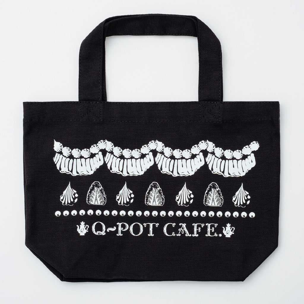 Q-pot CAFE. Whipped Cream & Strawberry Room Lunch Tote Bag (Black)