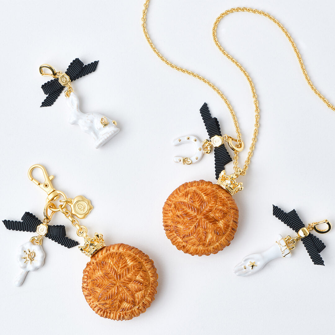 Four-leaf Clover Feve Necklace【Japan Jewelry】 – Japan Jewelry