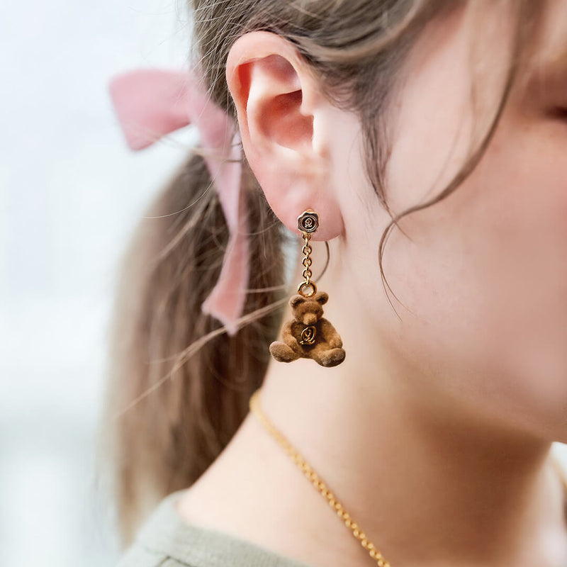 Flocky Light Brown Bear Pierced Earring (1 Piece)【Japan Jewelry】