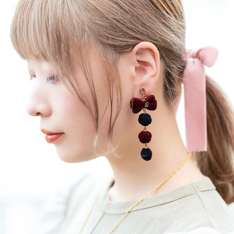 Flocky Black & Bordeaux Ribbon Pierced Earrings (Pair)【Japan Jewelry】