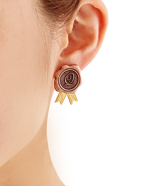 Ribbon Sealing Chocolate Pierced Earrings (Pair)【Japan Jewelry】