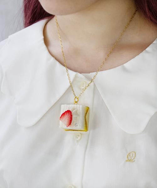 Strawberry Petit Cake Necklace (White)【Japan Jewelry】