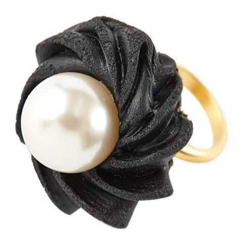 Pearl Meringue Ring (Black)【Japan Jewelry】