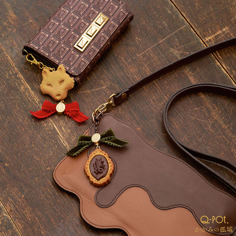 【Lonely Castle in the Mirror Collaboration】Wolf Queen Cookie Bag Charm