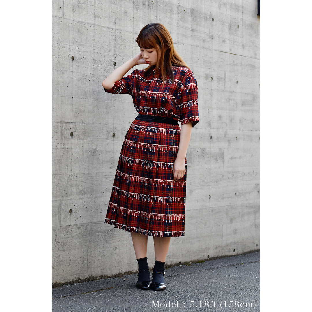 【Poppy Collaboration】High Waist Pleaded Skirt (Red)