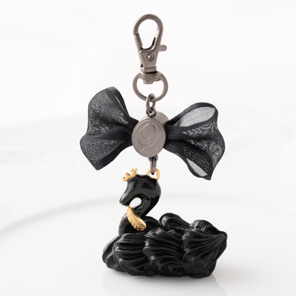 Black Swan Cream Cake Bag Charm【Japan Jewelry】