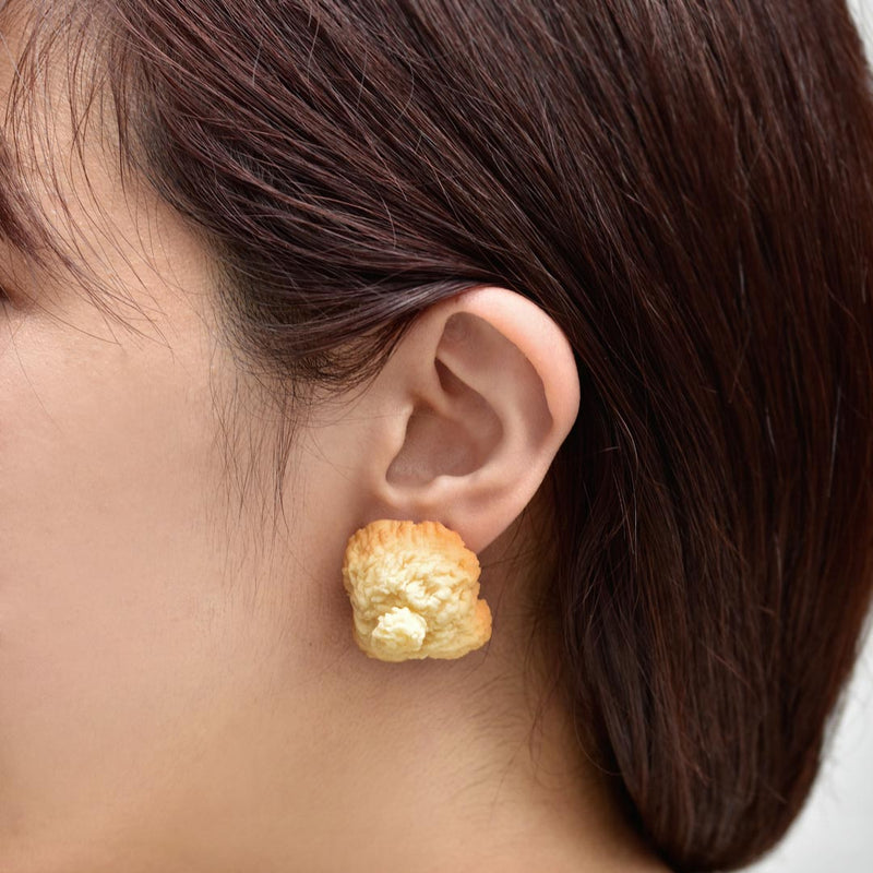 Teddy Bear's Tail Milk Cookie Pierced Earring (1 Piece)【Japan Jewelry】