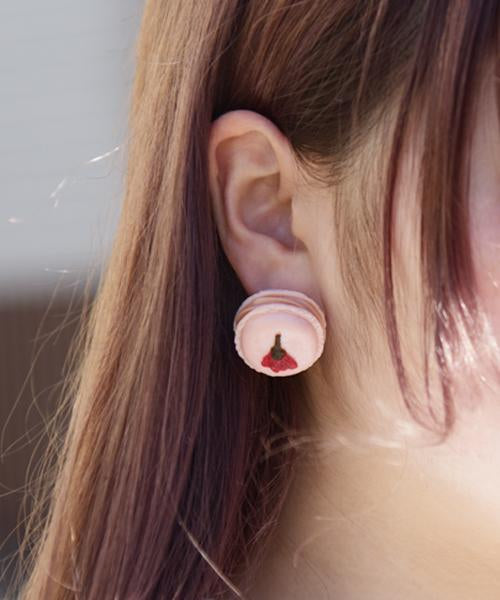 Petit SAKURA Macaron Clip-On Earrings (Pair)【Japan Jewelry】