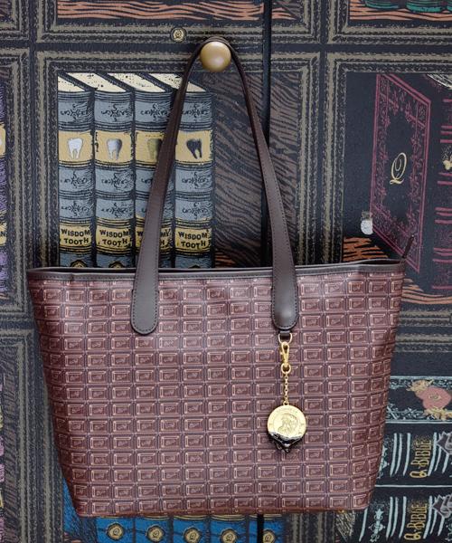 【Harry Potter × Q-pot. collaboration】Gringotts Bank Chocolate Coin Bag Charm【Japan Jewelry】