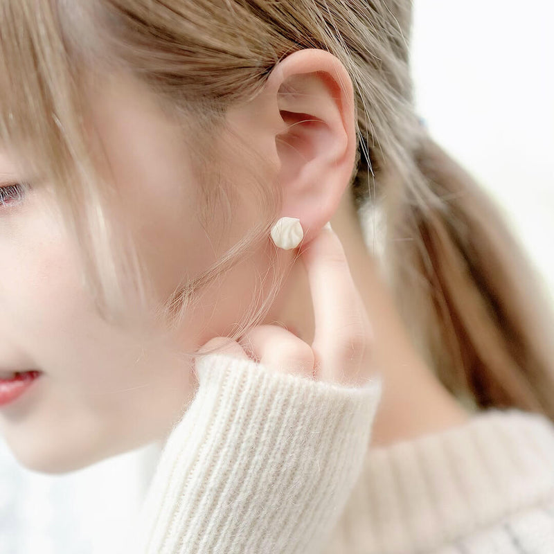Sugar Snow Whipped Cream Pierced Earrings (Pair)【Japan Jewelry】