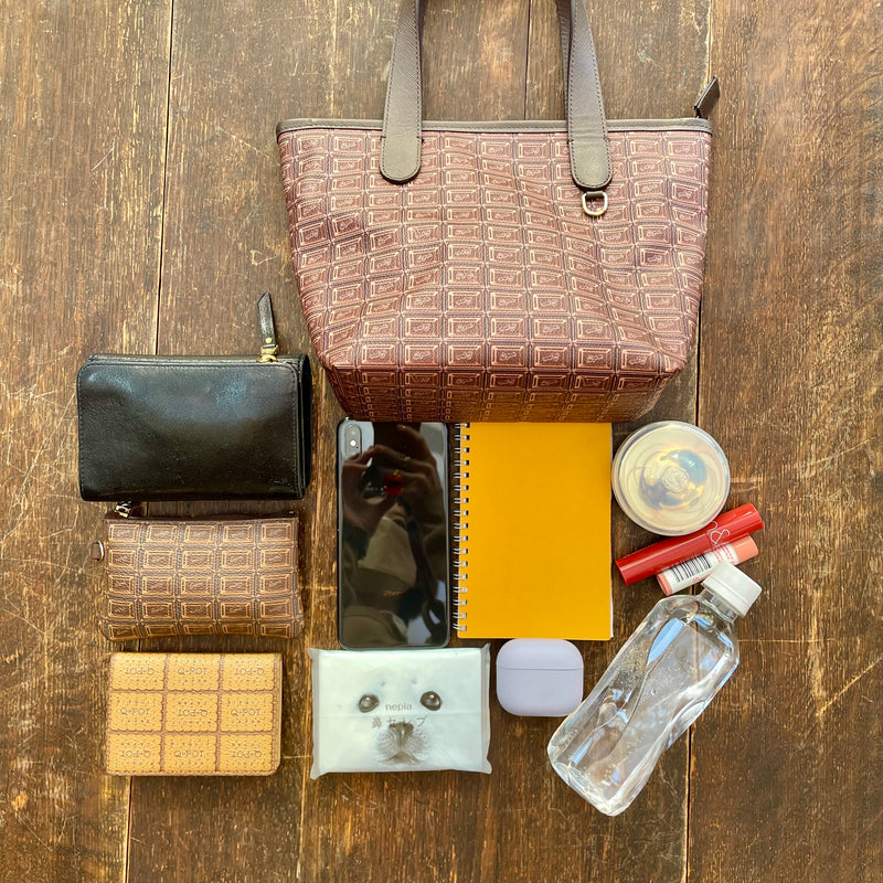 【Online Exclusive】Chocolate Mini Tote Bag (Pink liner)