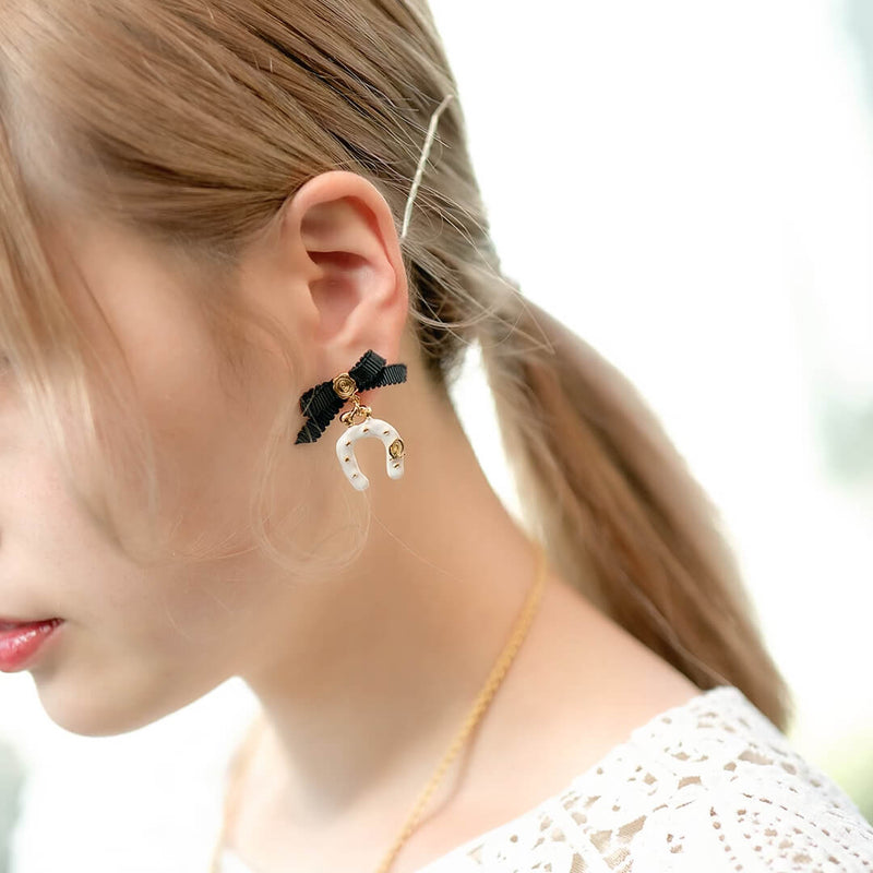 Horseshoe Feve Pierced Earring (1 Piece)【Japan Jewelry】