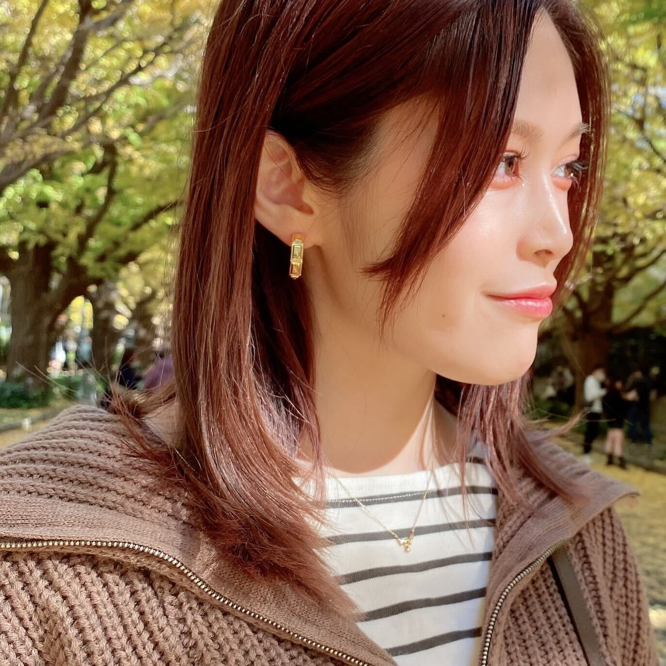 Chocolate Tablet Hoop Pierced Earring (Gold / 1 Piece)【Japan Jewelry】