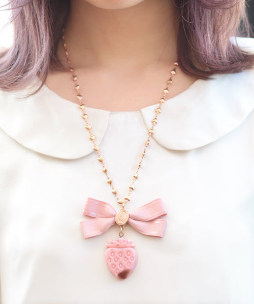 Strawberry Ganache Ribbon Necklace (Pink)【Japan Jewelry】