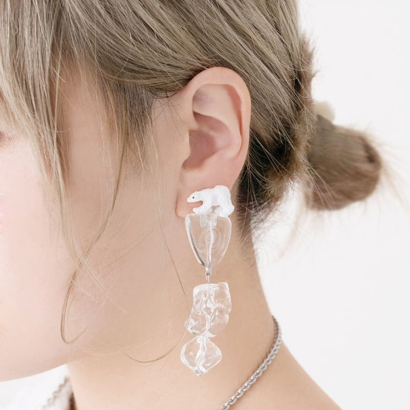 Ice floes & Polar Bears Pierced Earring (Pair)【Japan Jewelry】