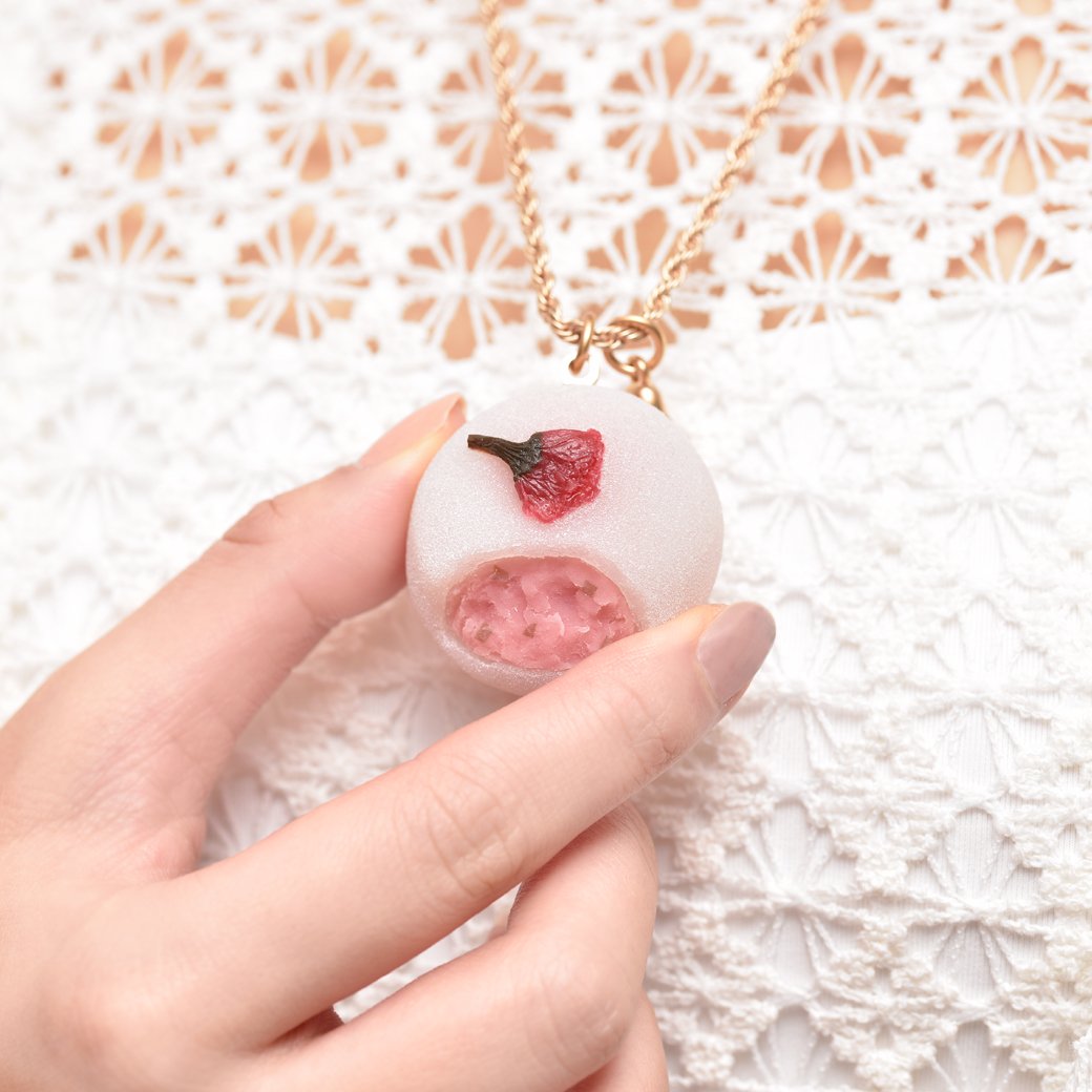 SAKURA Daifuku Necklace【Japan Jewelry】 – Japan Jewelry Brand Q