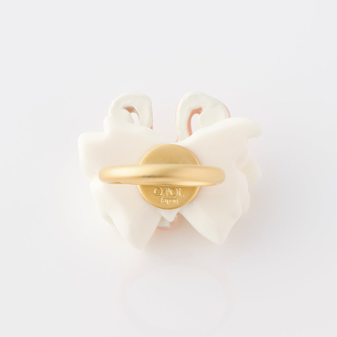 Butterfly Cream Ring (Pink)【Japan Jewelry】