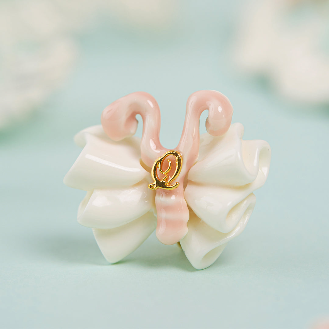 Butterfly Cream Pierced Earring (Pink / 1 Piece)【Japan Jewelry】