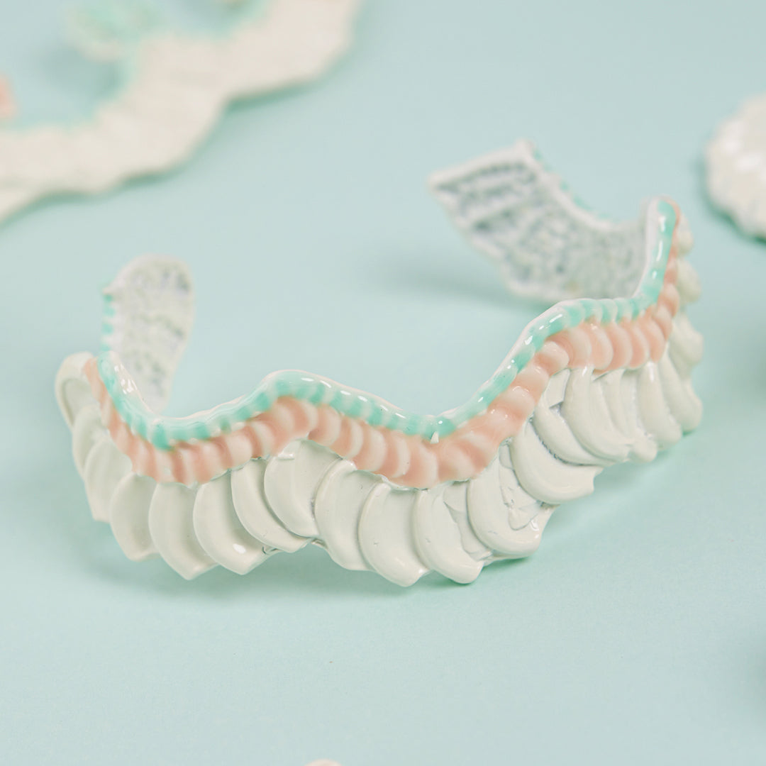 Frill Cream Bangle【Japan Jewelry】